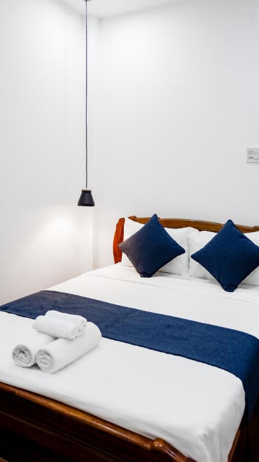 La Cactus Hotel 1 Куи Нхон Екстериор снимка