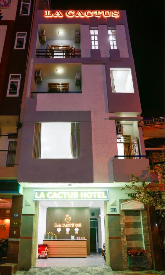 La Cactus Hotel 1 Куи Нхон Екстериор снимка